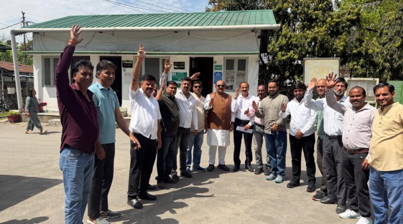 प्रेमनगर की बदहाल व्यवस्थाओं पर फूटा गुस्सा, प्रदेश महासचिव राजीव पुंज ने कैंट बोर्ड CEO को सौंपा ज्ञापन